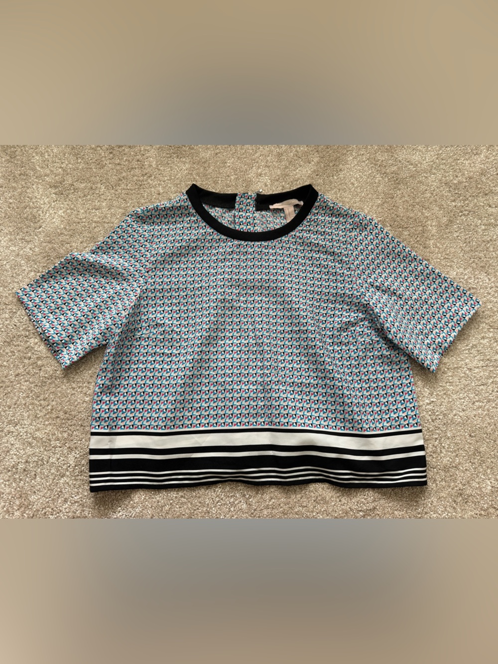 Forever 21 Blue Geo Print Short Sleeve Top with Black Trim
